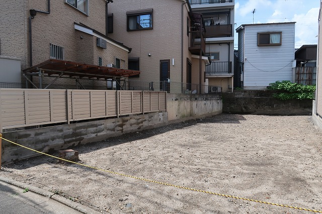 JR 花園駅 徒歩6分
構造:木造
土地面積:108平米 ( 32.67坪 ) 建物面積:104.49平米 ( 31.6坪 )