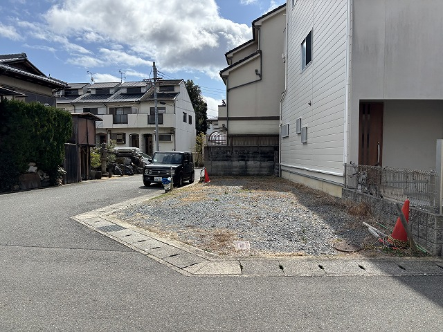 JR 花園駅 徒歩11分 
土地面積:64.13平米 ( 19.39坪 )